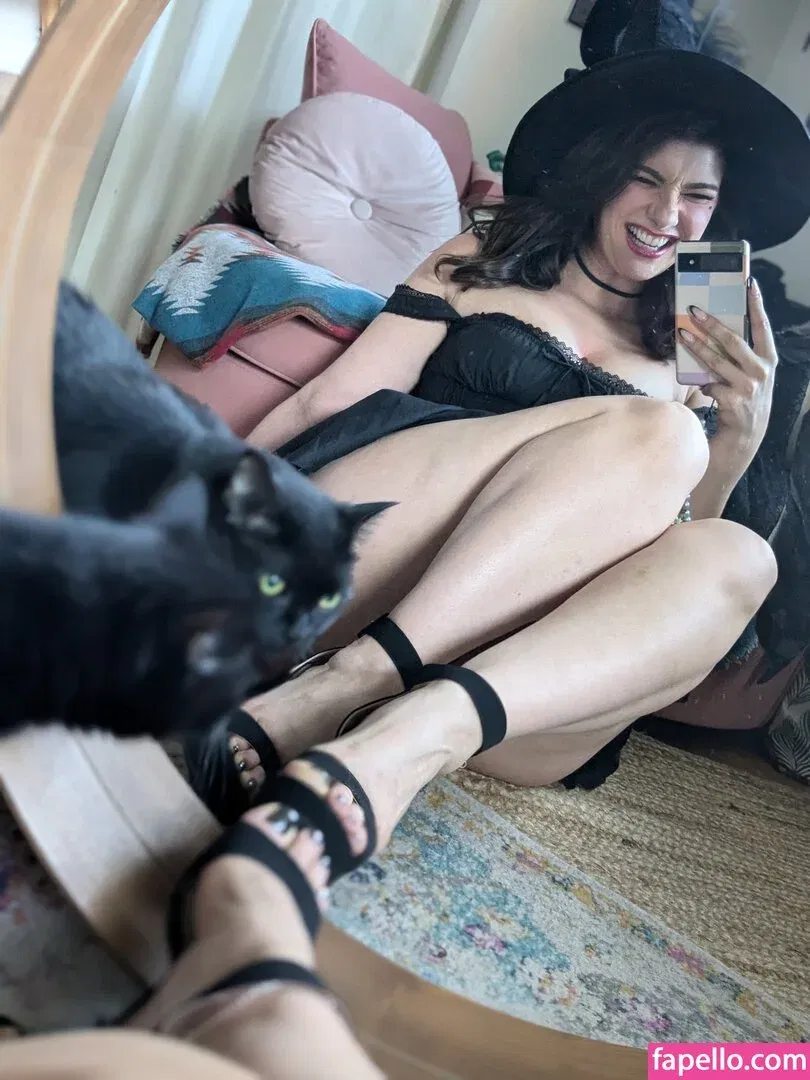 InvaderVie Onlyfans Photo Gallery 