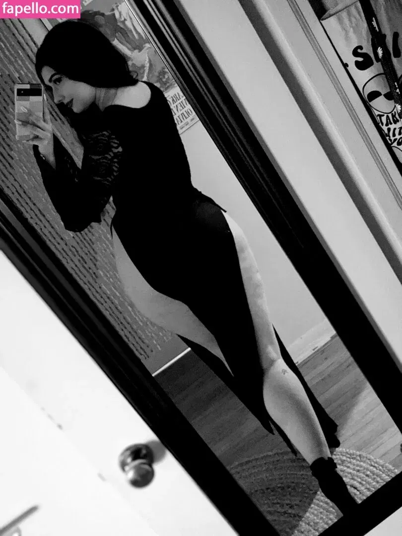 InvaderVie Onlyfans Photo Gallery 