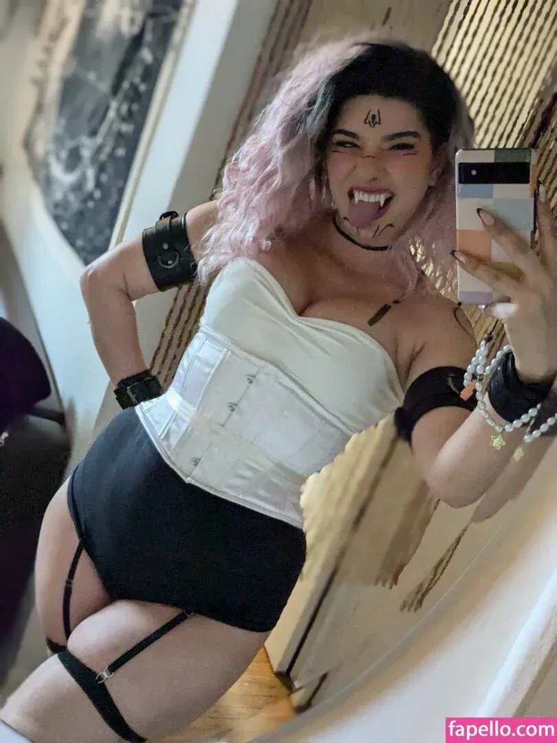 InvaderVie Onlyfans Photo Gallery 