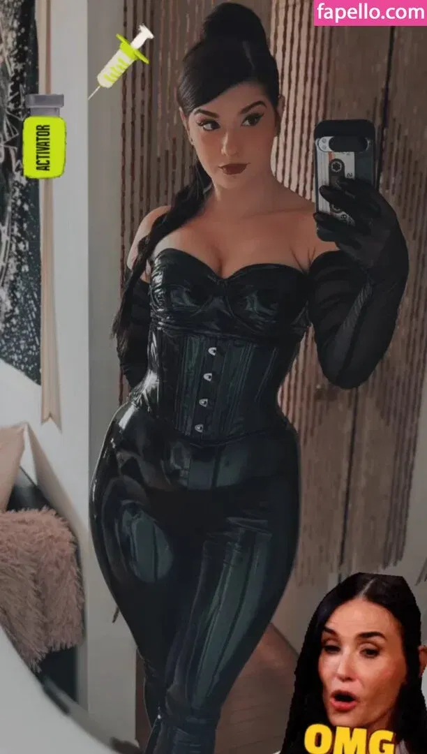 InvaderVie Onlyfans Photo Gallery 