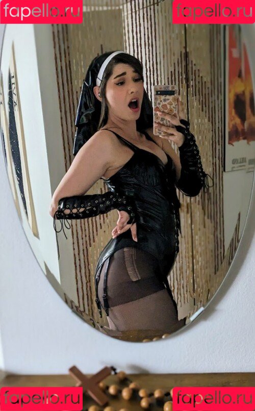 InvaderVie Onlyfans Photo Gallery 