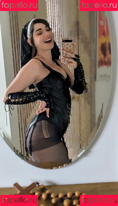 InvaderVie Onlyfans Photo Gallery 