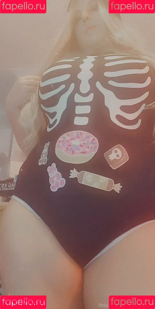 therealmisskat Onlyfans Photo Gallery 