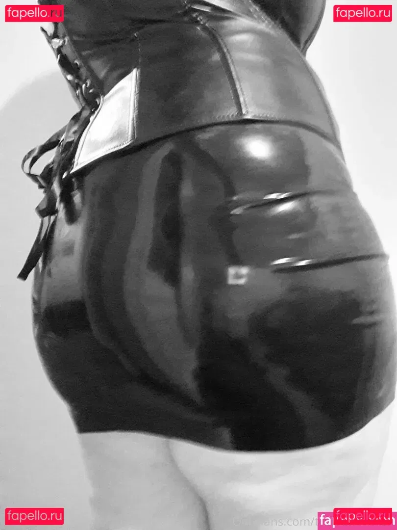 therealmisskat Onlyfans Photo Gallery 