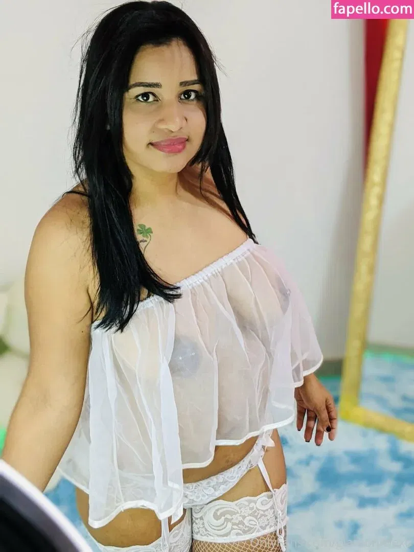 giamonroexo Onlyfans Photo Gallery 