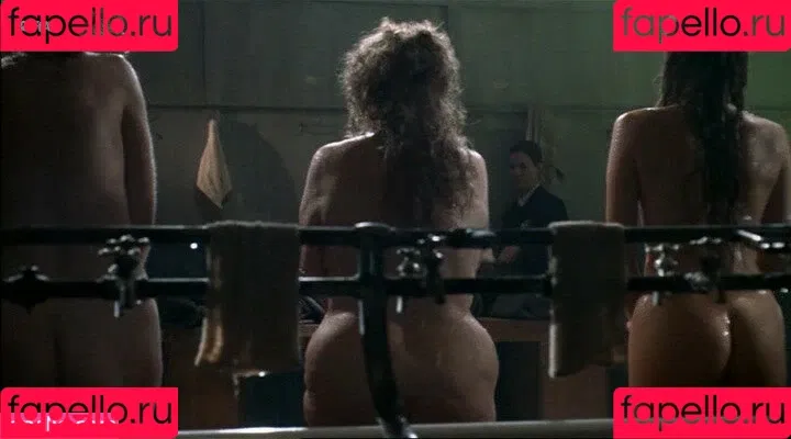 Vera Farmiga Onlyfans Photo Gallery 