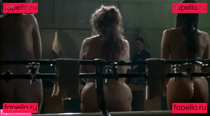 Vera Farmiga Onlyfans Photo Gallery 