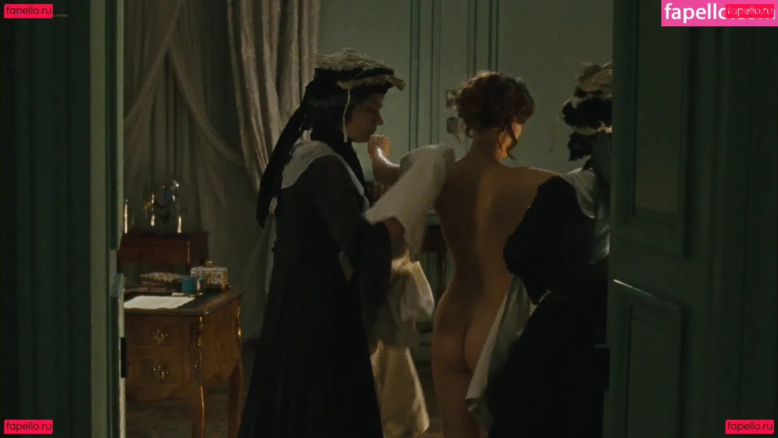 Vera Farmiga Onlyfans Photo Gallery 