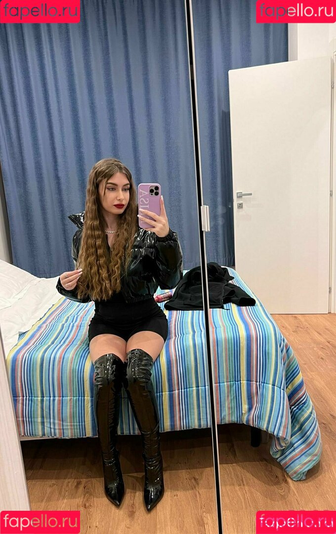 eli.esposito Onlyfans Photo Gallery 