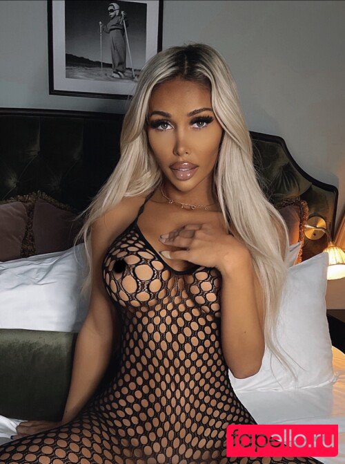 Carolinenitter Nude Onlyfans Photo 33