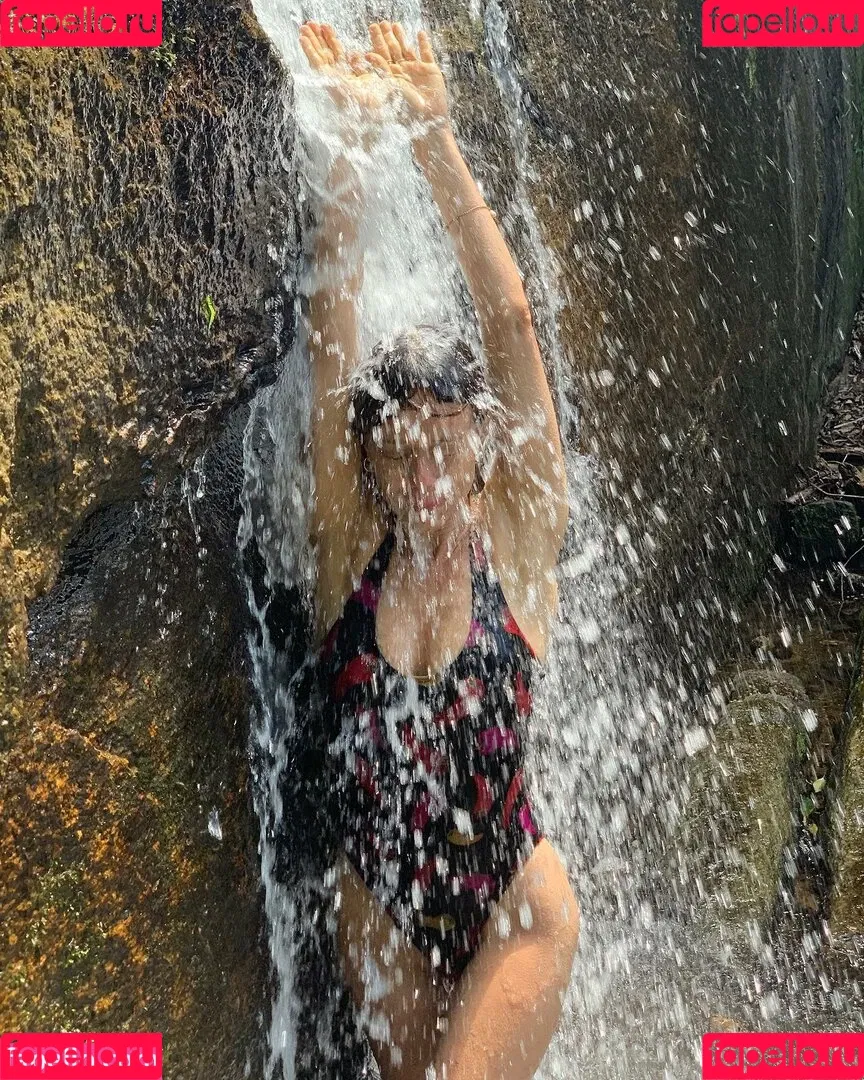 Mariana Ximenes Onlyfans Photo Gallery 