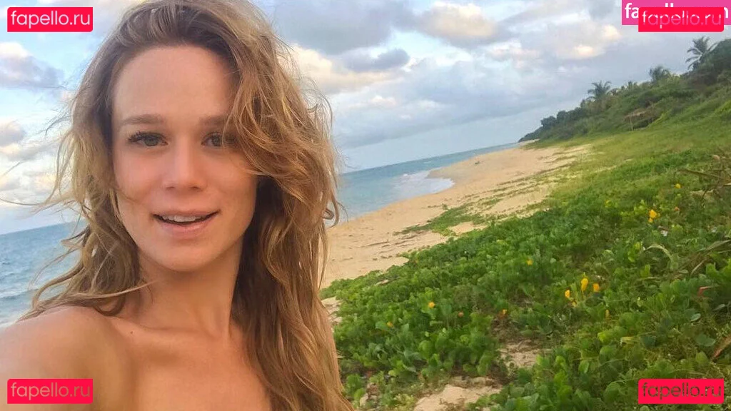 Mariana Ximenes Onlyfans Photo Gallery 