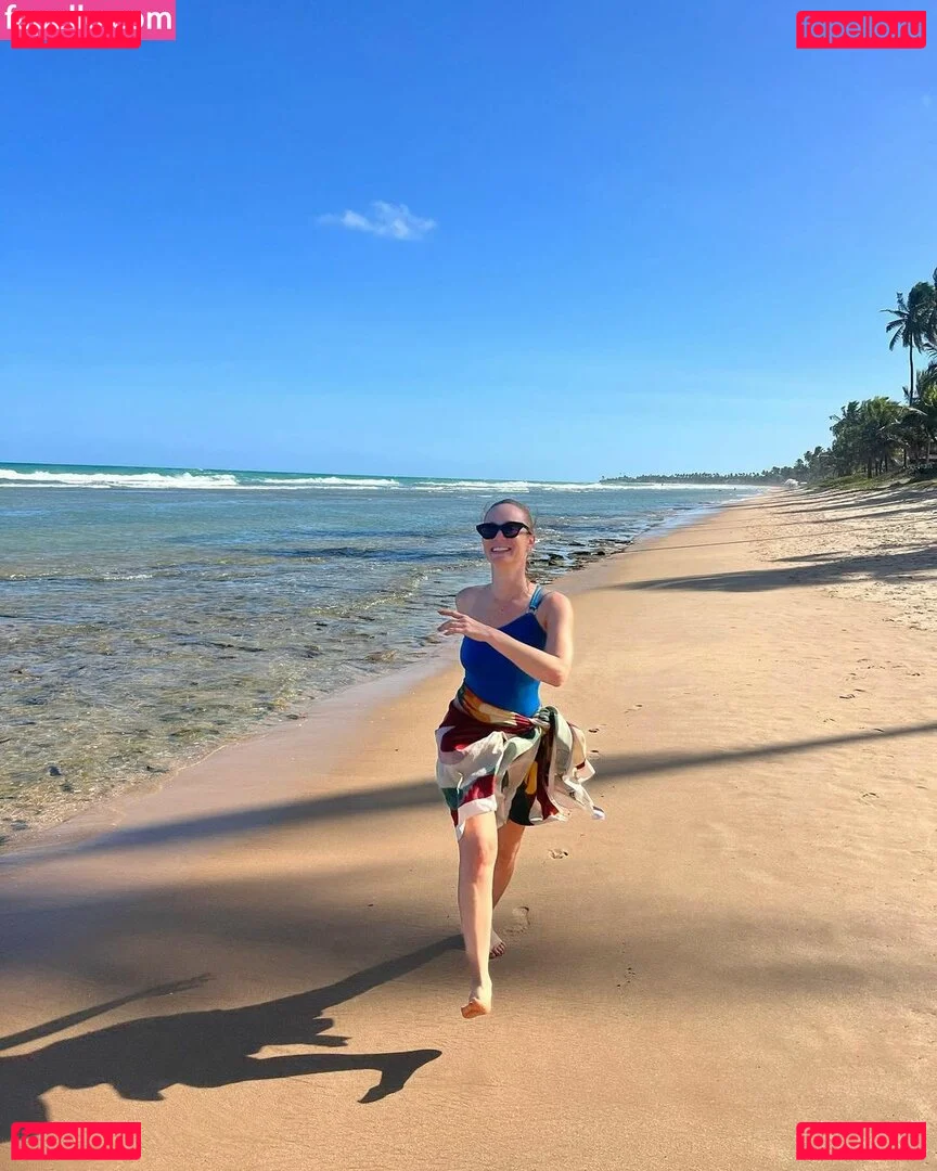 Mariana Ximenes Onlyfans Photo Gallery 