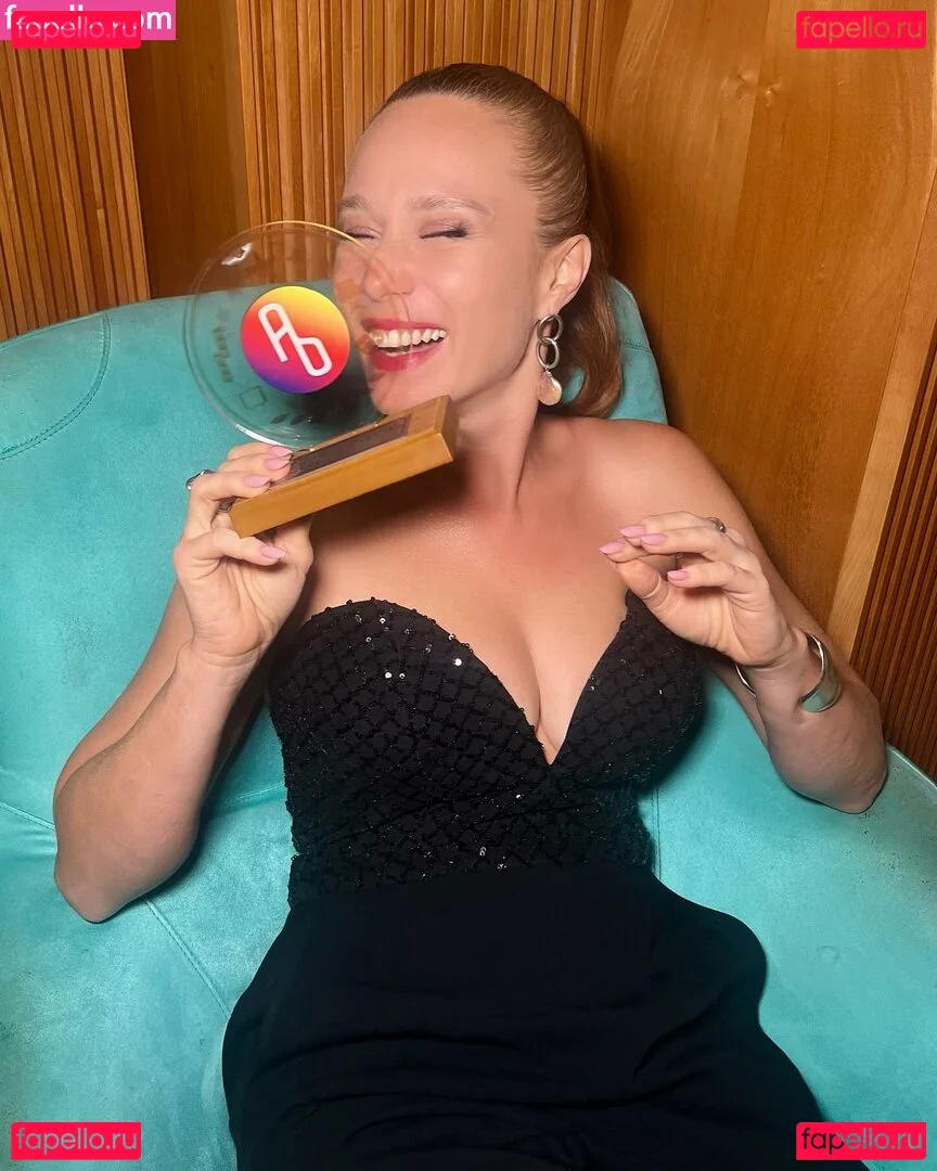 Mariana Ximenes Onlyfans Photo Gallery 