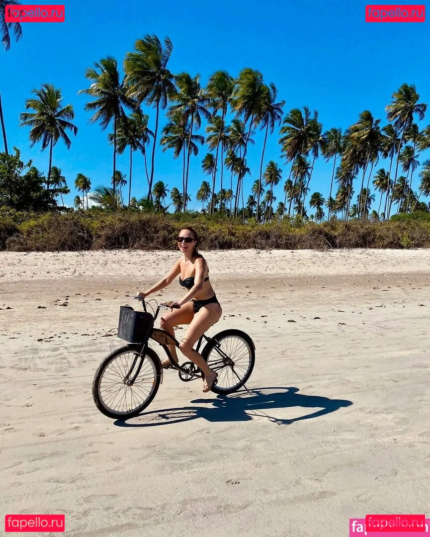 Mariana Ximenes Onlyfans Photo Gallery 