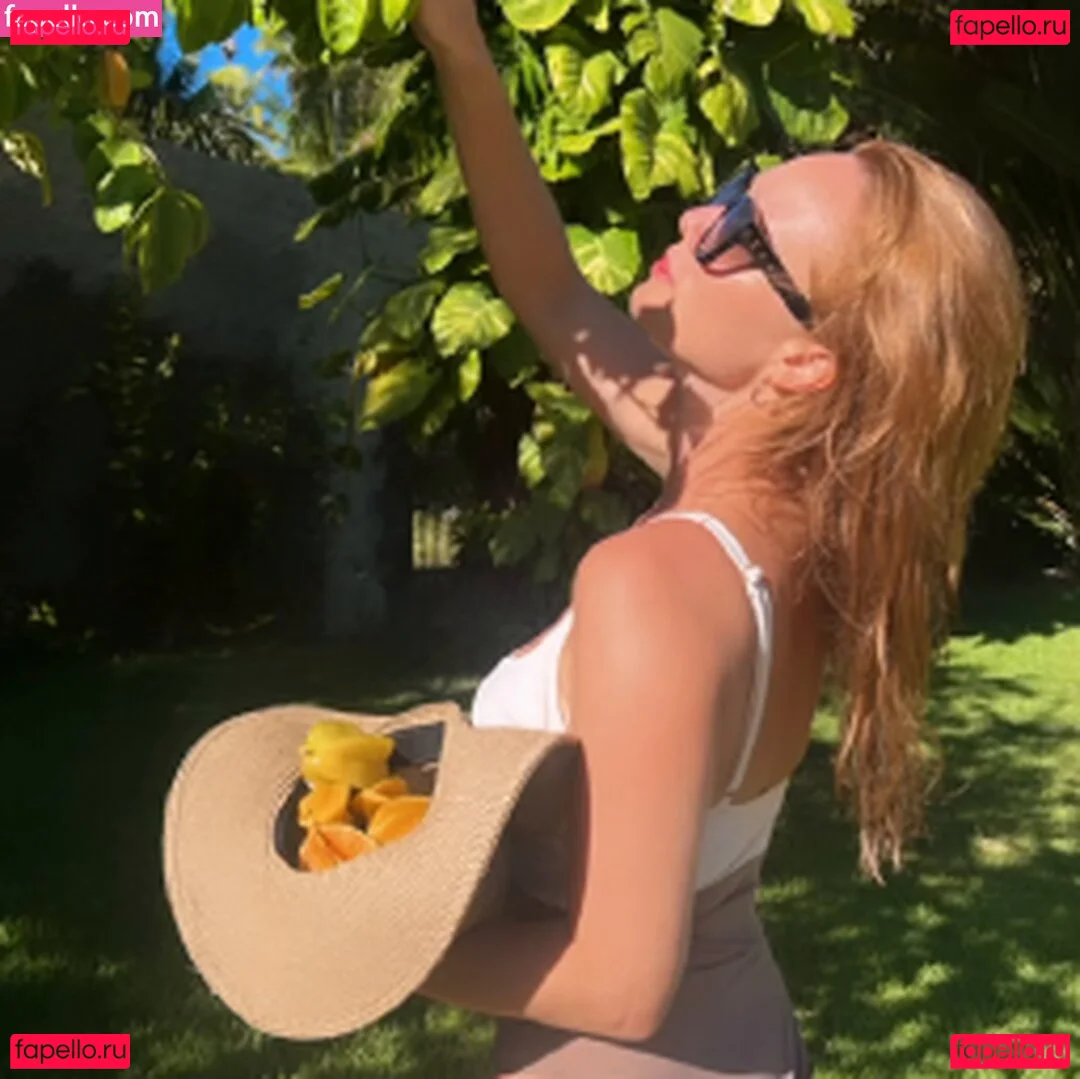 Mariana Ximenes Onlyfans Photo Gallery 