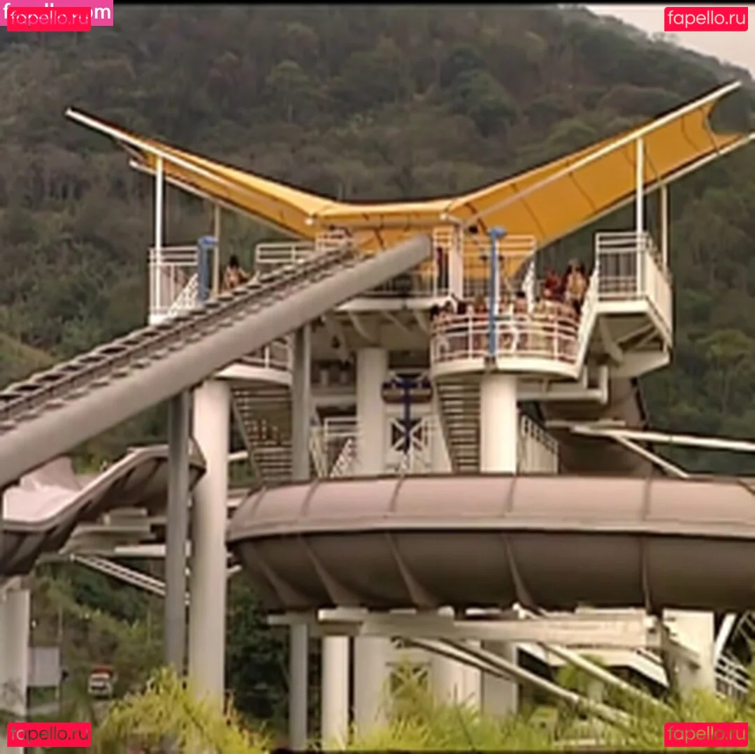 Mariana Ximenes Onlyfans Photo Gallery 