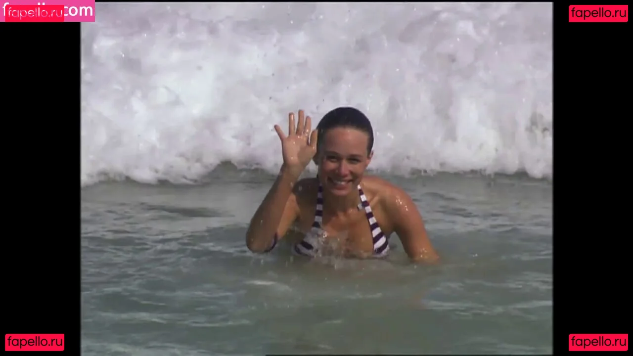 Mariana Ximenes Onlyfans Photo Gallery 