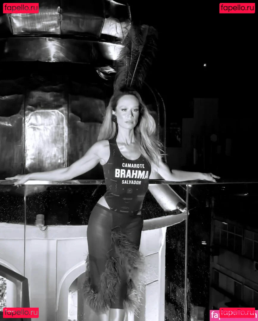 Mariana Ximenes Onlyfans Photo Gallery 