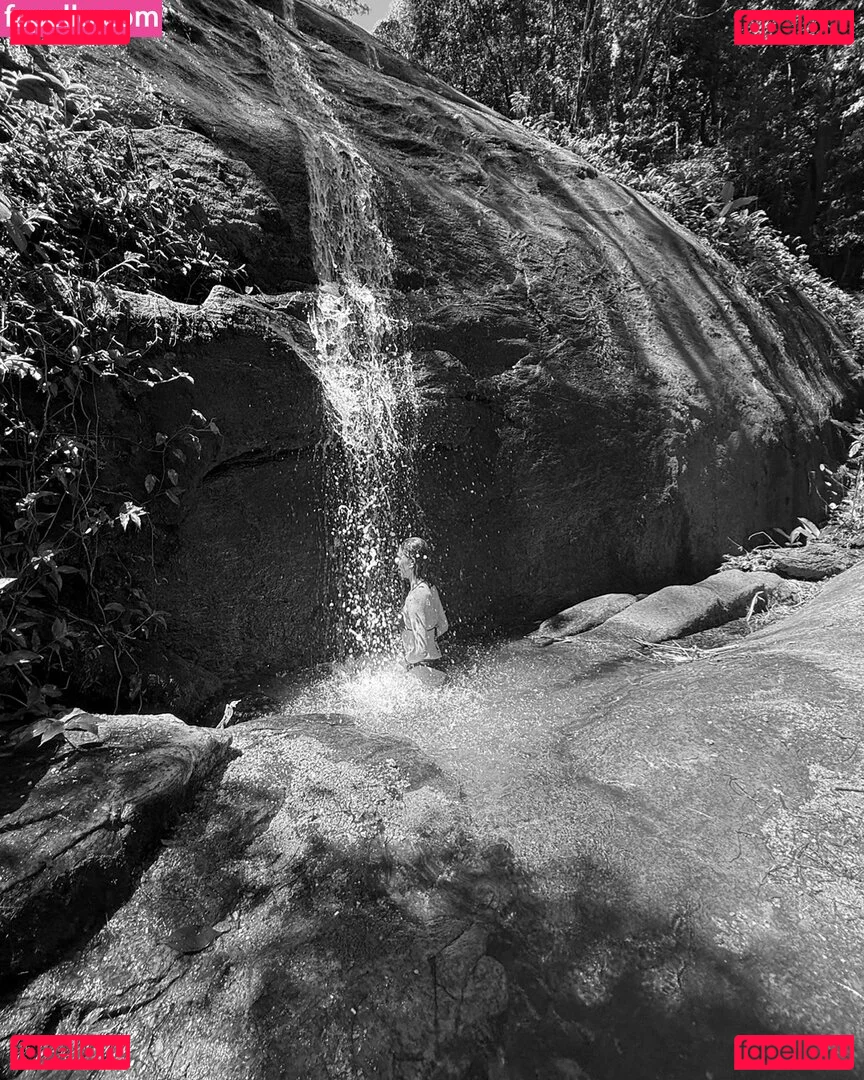 Mariana Ximenes Onlyfans Photo Gallery 