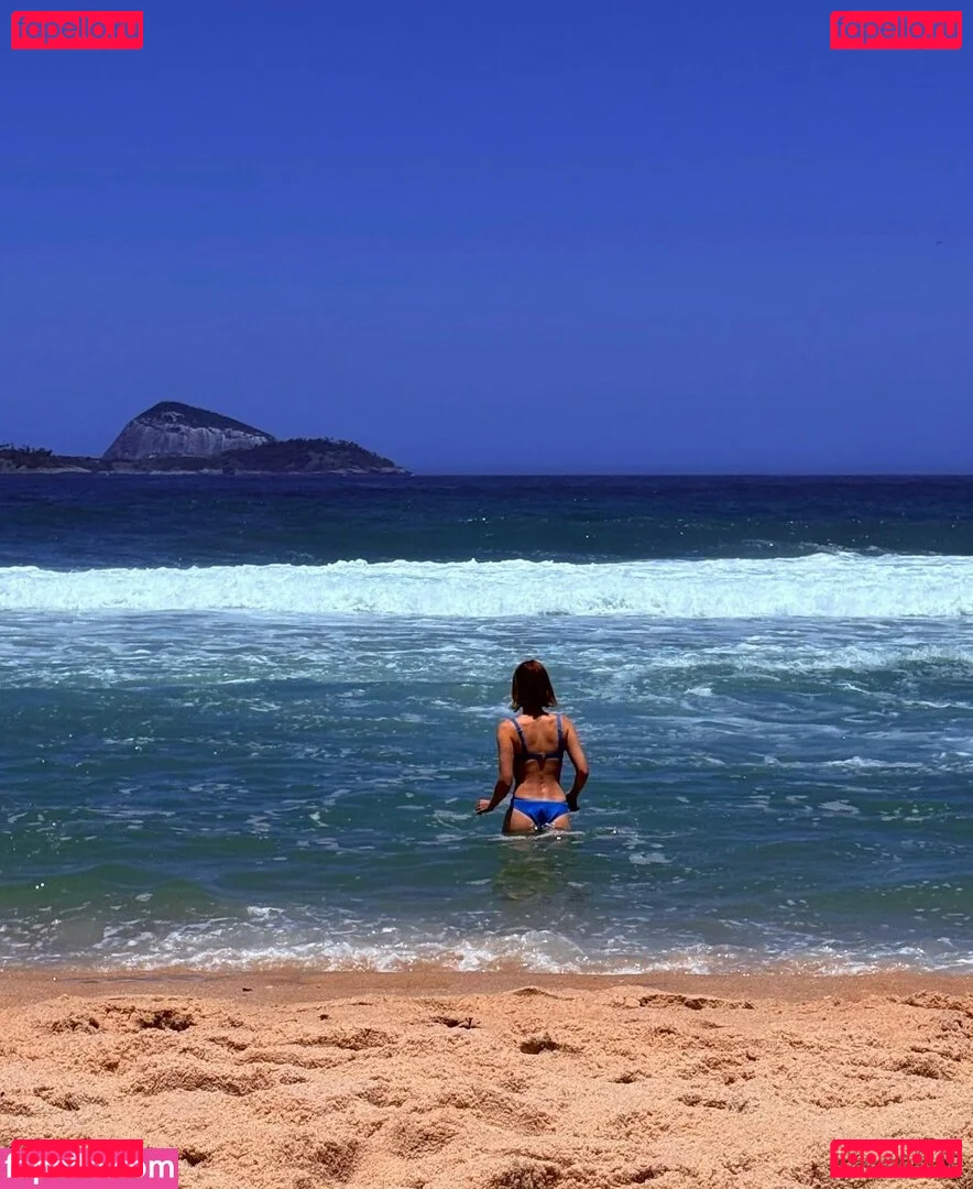 Mariana Ximenes Onlyfans Photo Gallery 