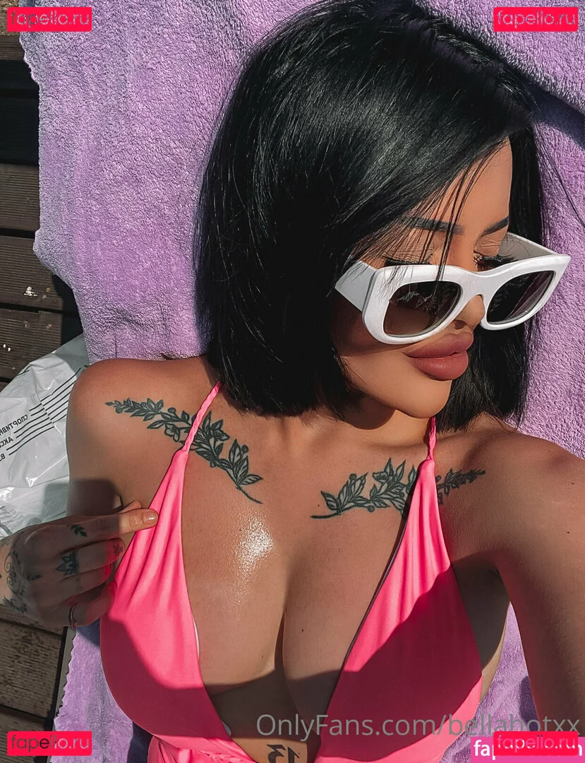 bellahotxx Onlyfans Photo Gallery 