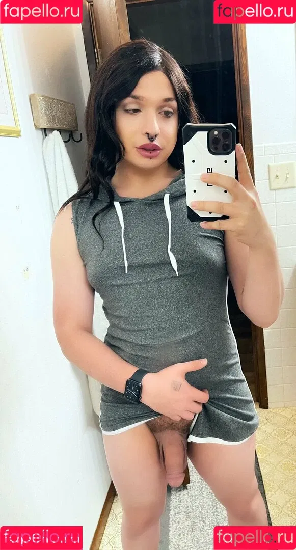VyletteCali Onlyfans Photo Gallery 