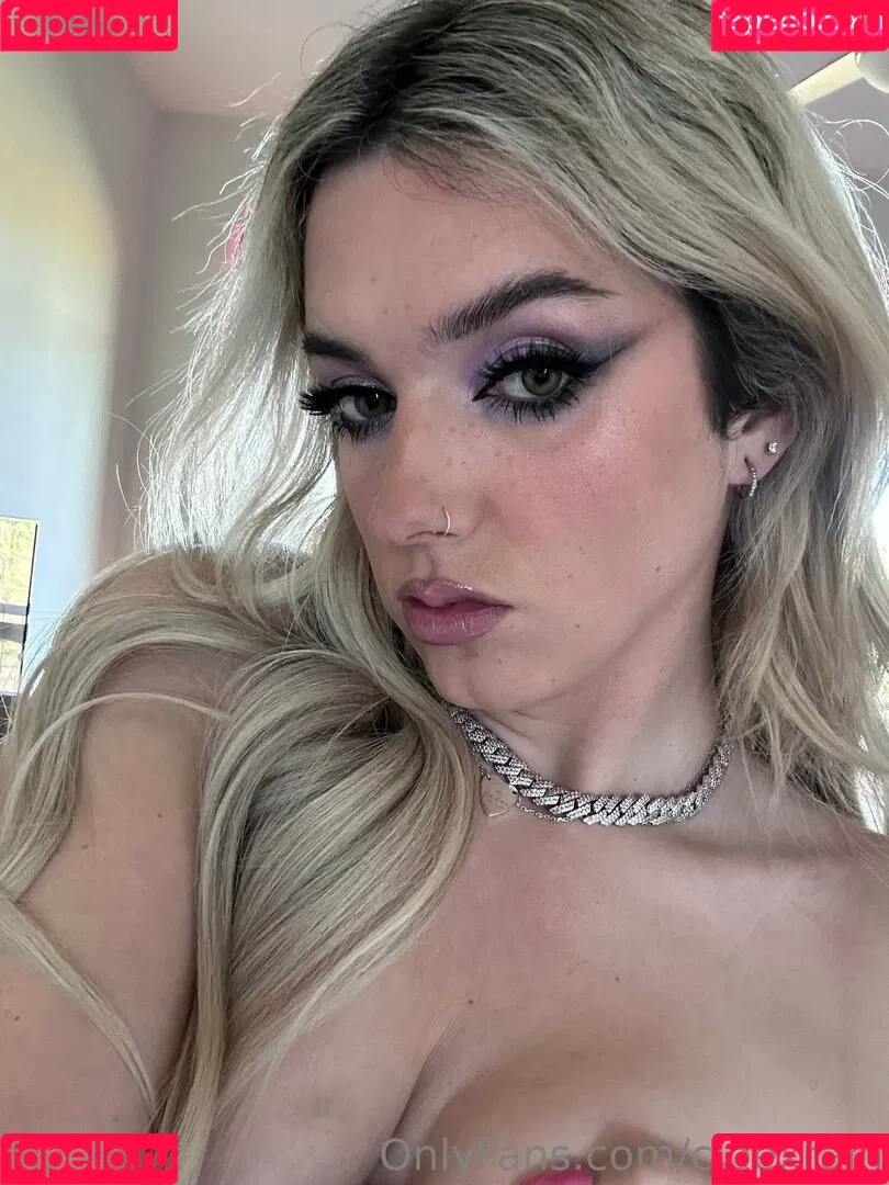 cloexrain Onlyfans Photo Gallery 