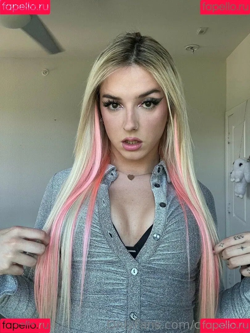 cloexrain Onlyfans Photo Gallery 