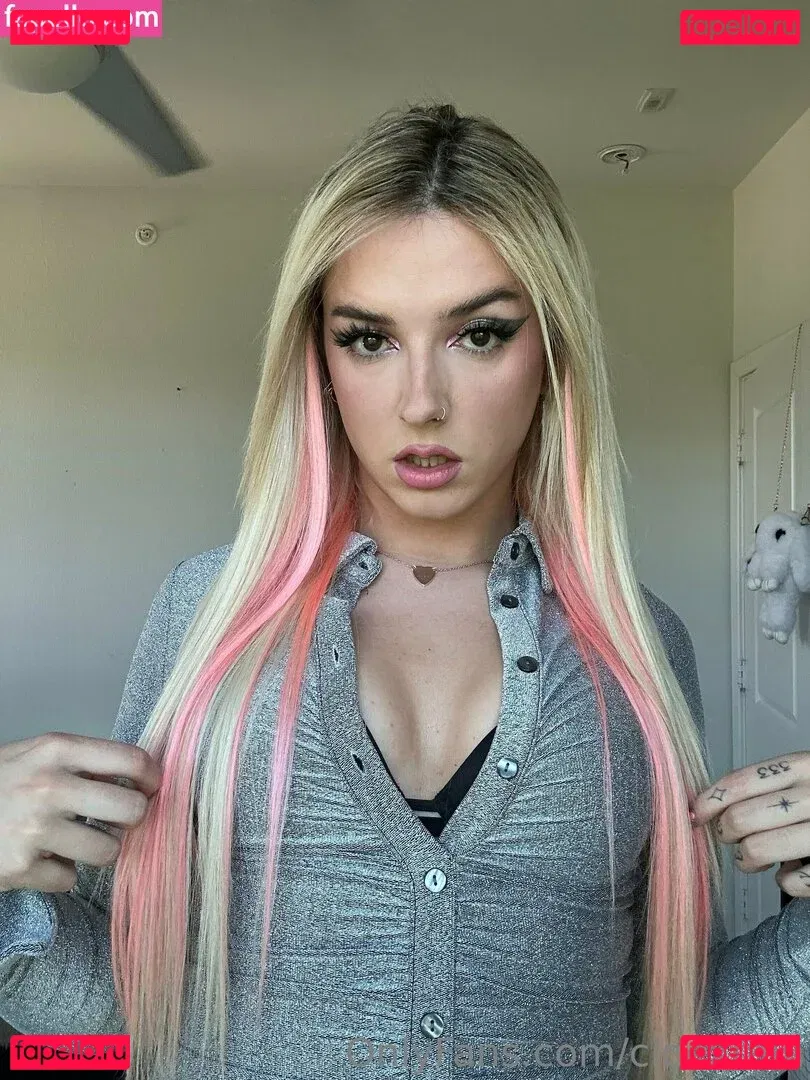 cloexrain Onlyfans Photo Gallery 