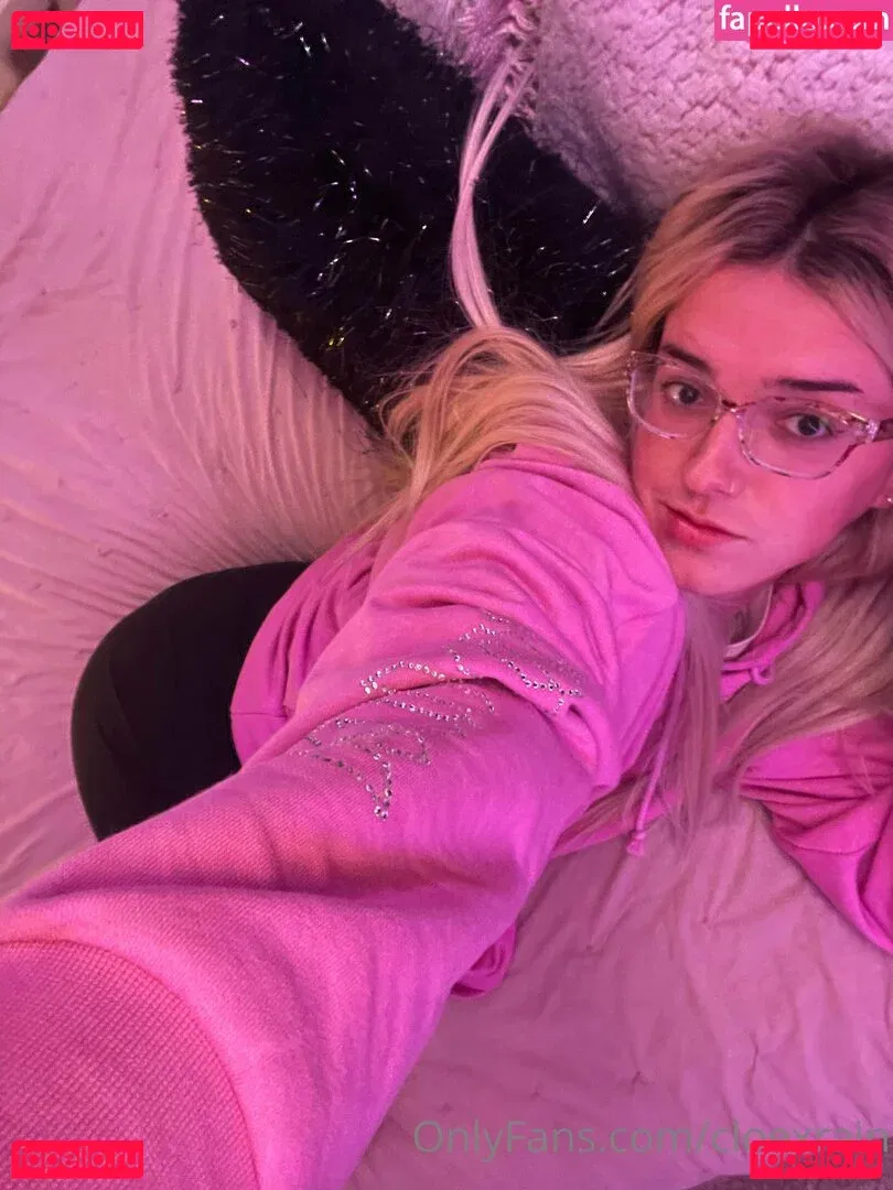 cloexrain Onlyfans Photo Gallery 