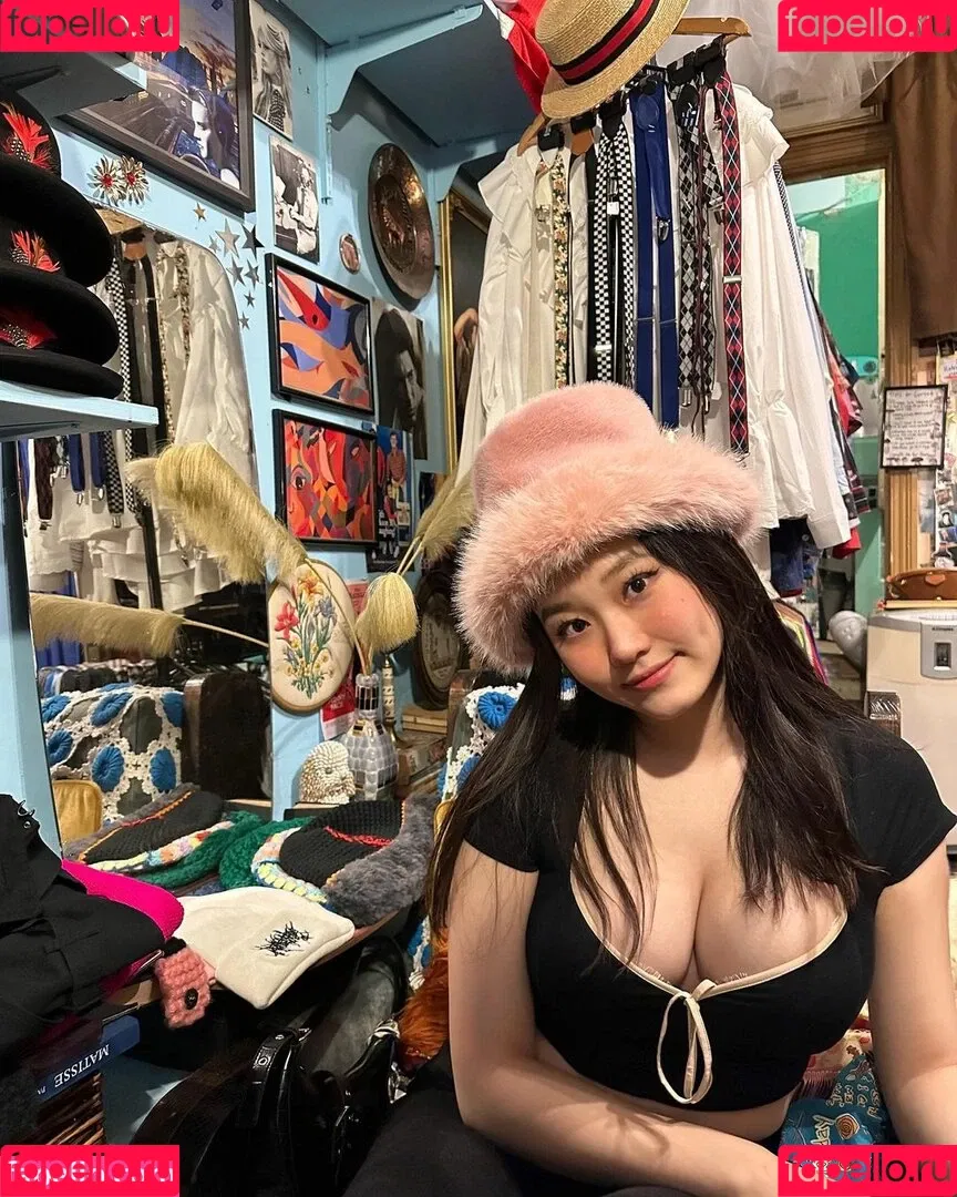 Vicki Mranrr Onlyfans Photo Gallery 