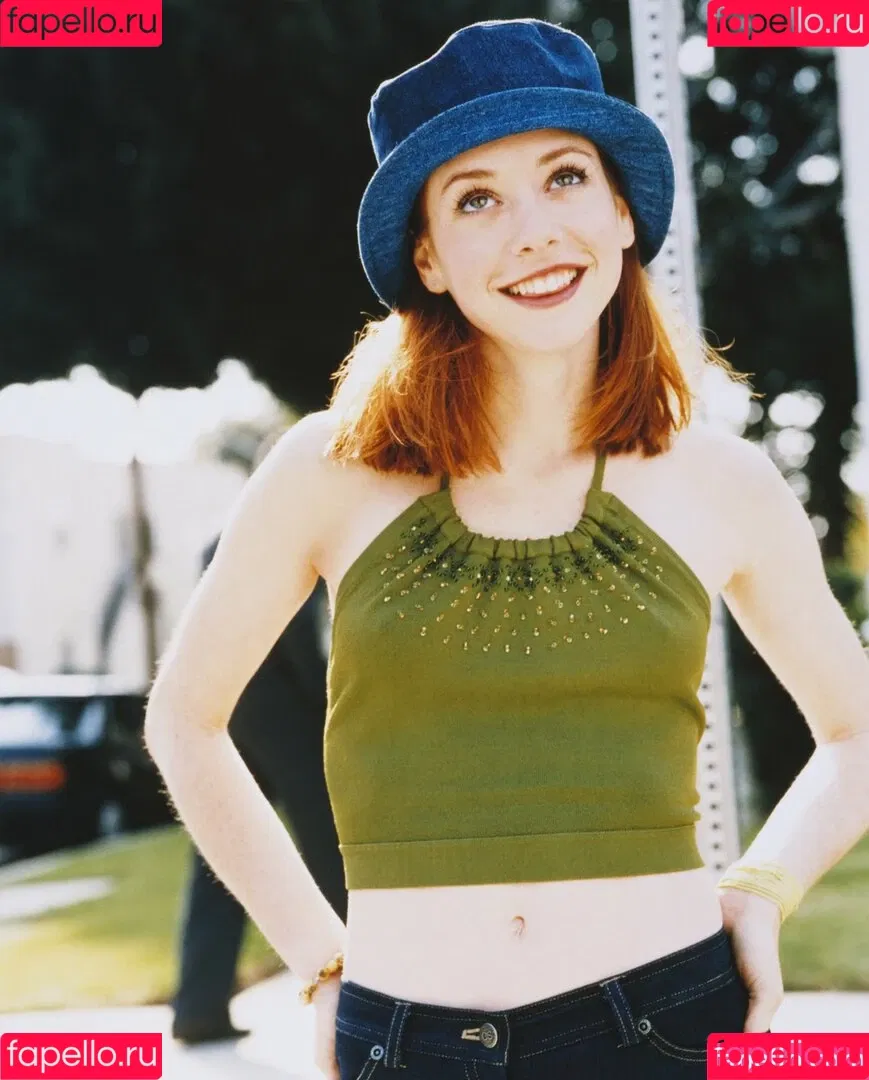 Alyson Hannigan Onlyfans Photo Gallery 