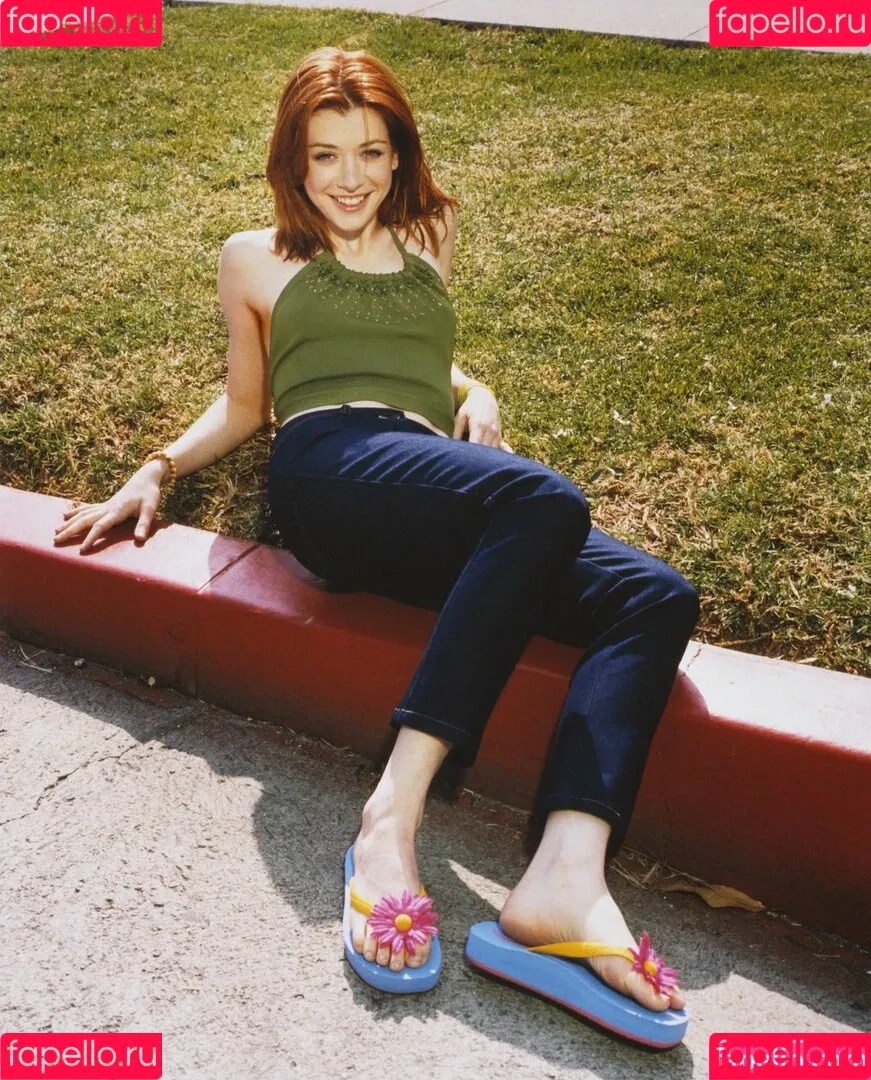Alyson Hannigan Onlyfans Photo Gallery 