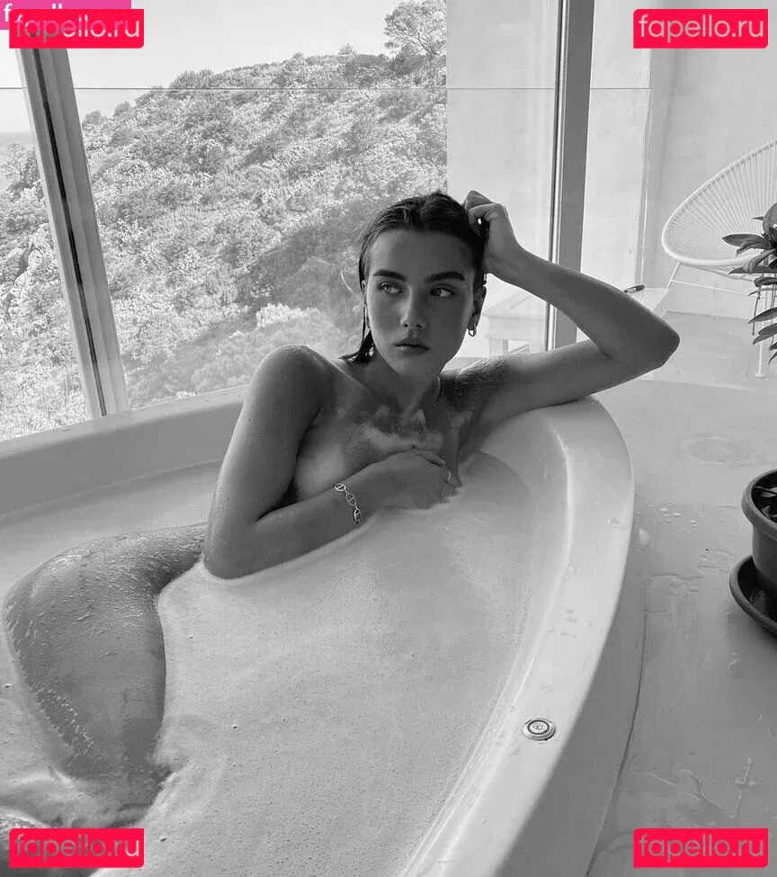 Claire Molin Onlyfans Photo Gallery 