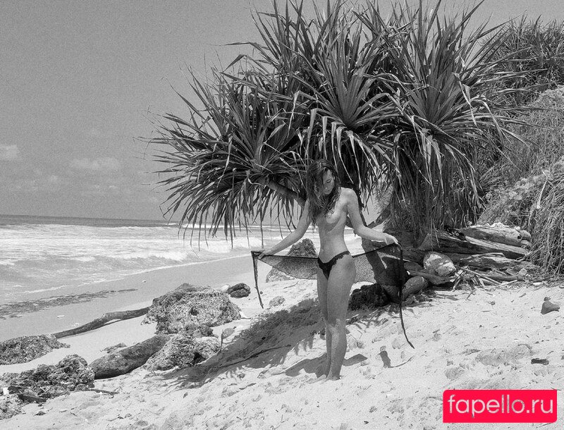 Claire Molin Nude Onlyfans Photo 9