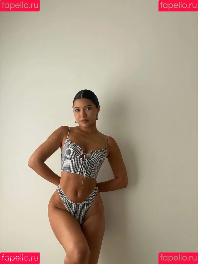 Julia Kelly Onlyfans Photo Gallery 