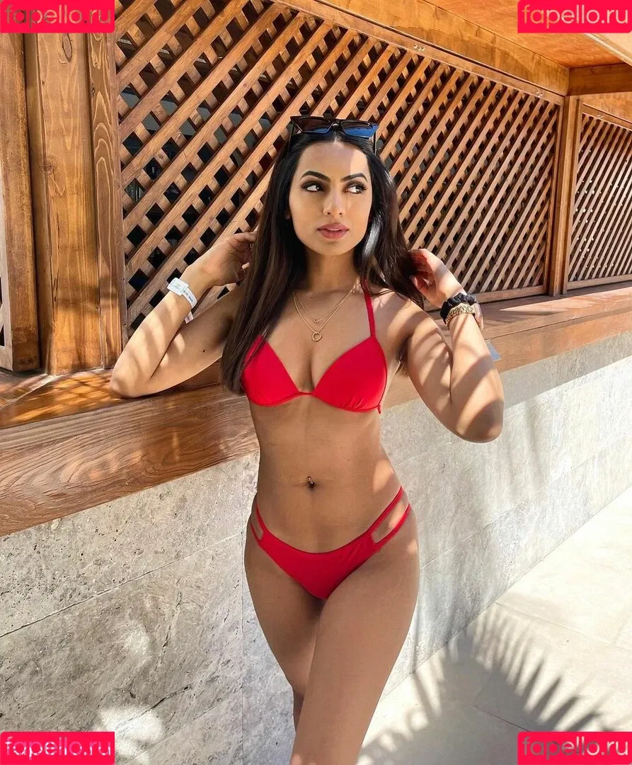 nikkirai_ Onlyfans Photo Gallery 