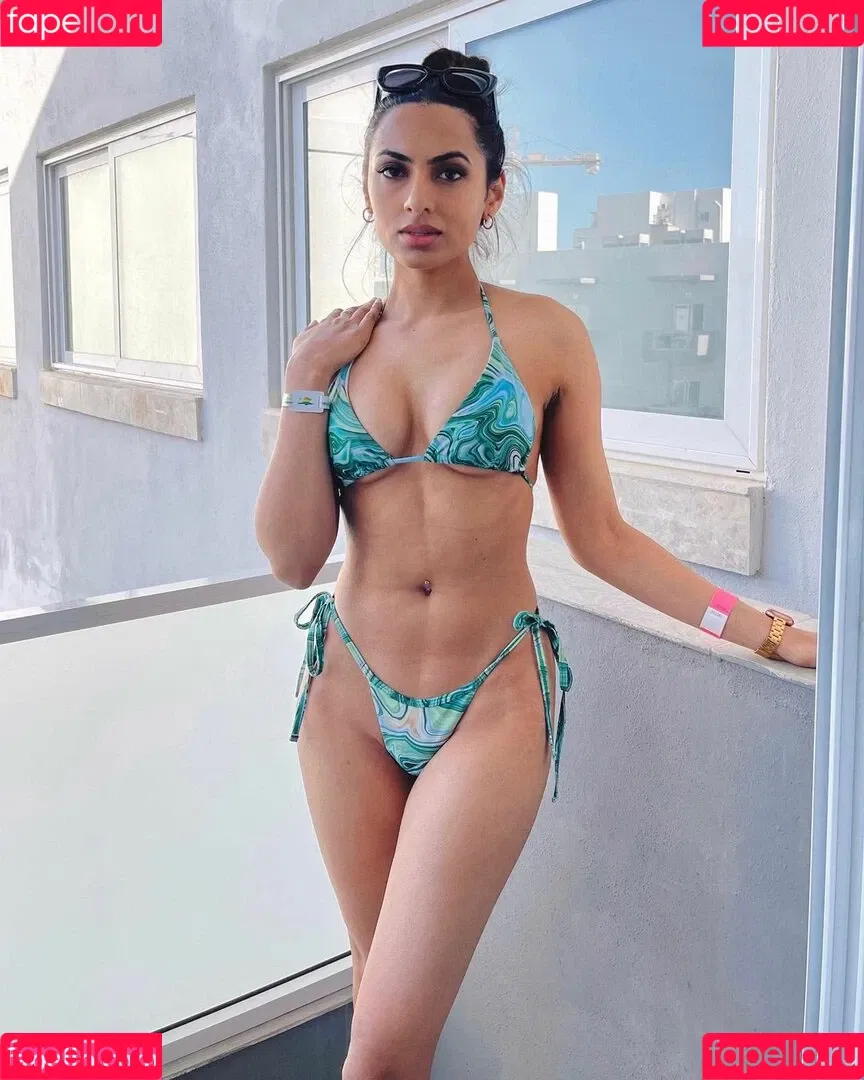 nikkirai_ Onlyfans Photo Gallery 