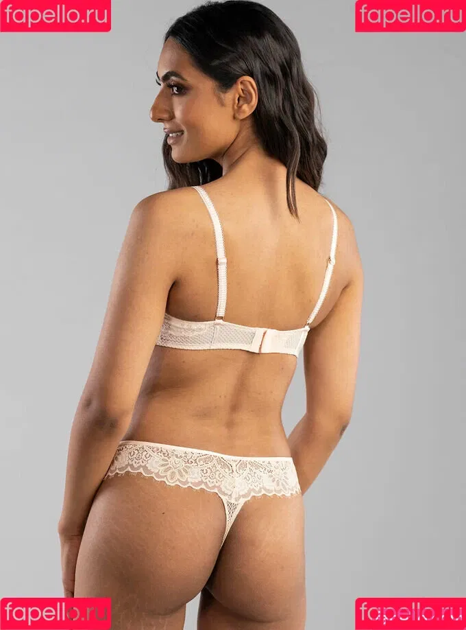 nikkirai_ Onlyfans Photo Gallery 