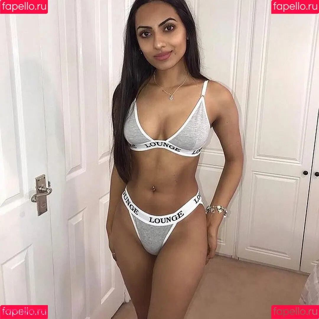 nikkirai_ Onlyfans Photo Gallery 