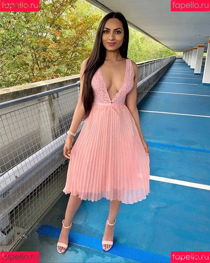 nikkirai_ Onlyfans Photo Gallery 