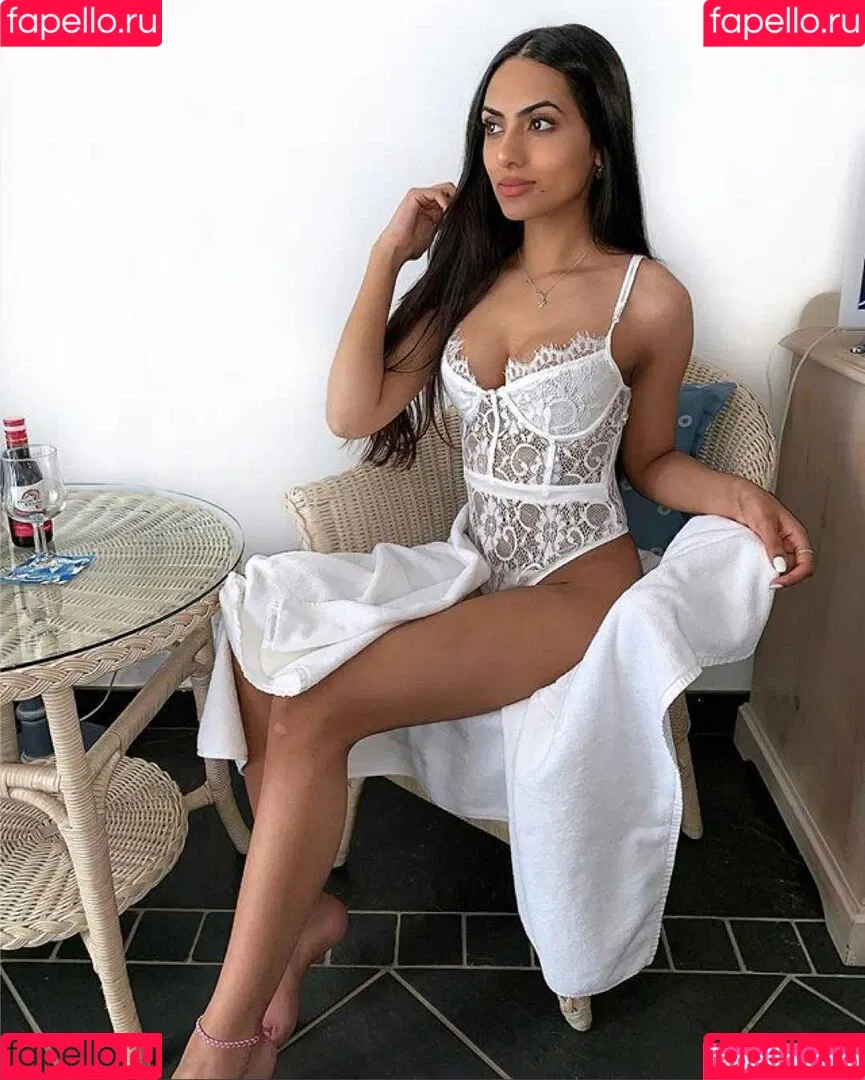 nikkirai_ Onlyfans Photo Gallery 