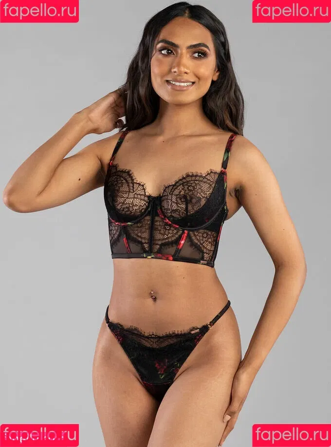 nikkirai_ Onlyfans Photo Gallery 