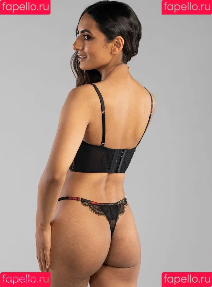 nikkirai_ Onlyfans Photo Gallery 