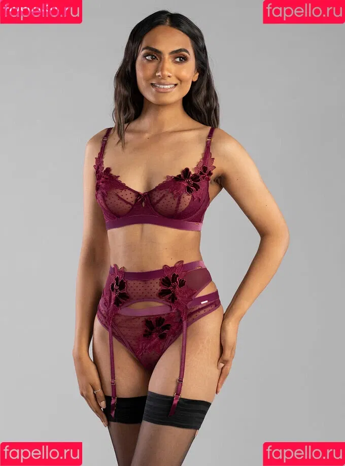 nikkirai_ Onlyfans Photo Gallery 