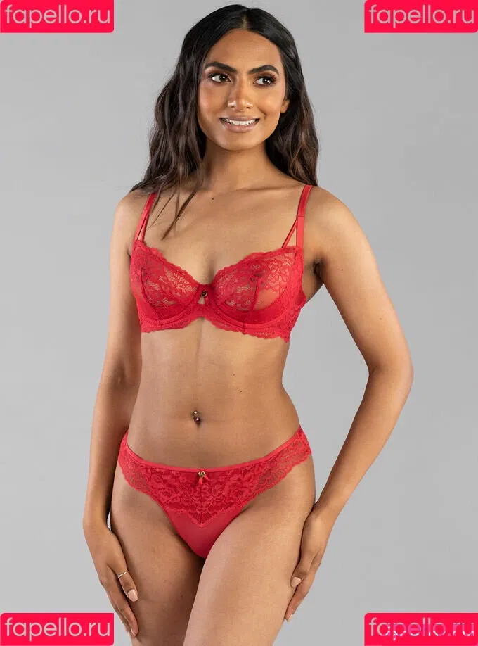 nikkirai_ Onlyfans Photo Gallery 