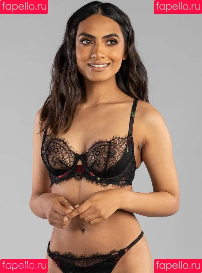 nikkirai_ Onlyfans Photo Gallery 