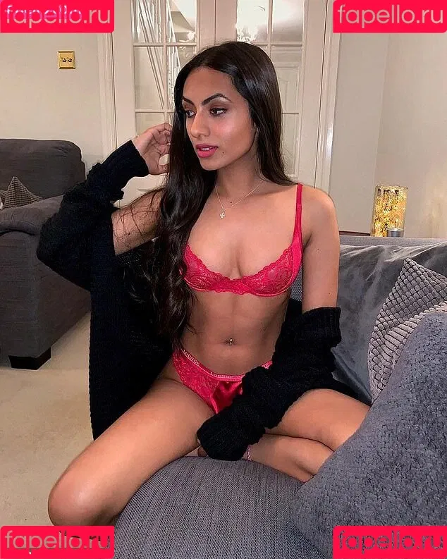 nikkirai_ Onlyfans Photo Gallery 
