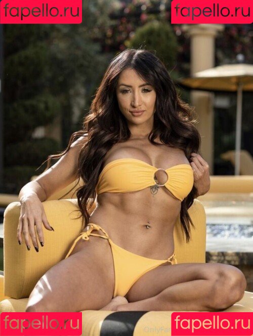 krystyna.lauren Onlyfans Photo Gallery 